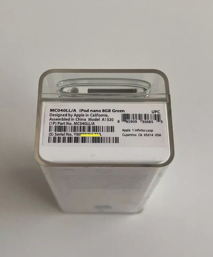 New Sealed Old Stock Apple iPod Nano 5th Generation - Rare Collectors Piece 2009 - Picture 7 of 7