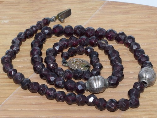 ORIGINAL Antique ART DECO SILVER BOHEMIAN STONE GARNET NECKLACE Almandine facete - Picture 4 of 23