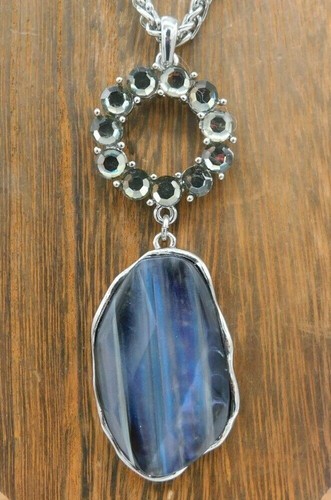 NWT Chico's Emilee Pendant Purple Iridescent Acrylic Rhinestone 35" Necklace - Picture 2 of 7