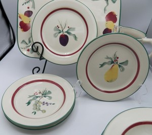 4-Hartstone-Sugar-Sugar-Salad-Plates-Fruit-Pine-Grape-Pear-Plum-7-7-8-034-Holiday