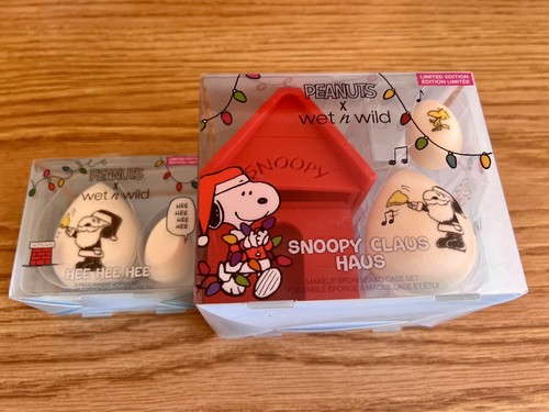 Linda esponja de maquillaje Snoopy Peanuts Holiday edición limitada 2022 Wet N Wild 2 piezas - Imagen 5 de 5