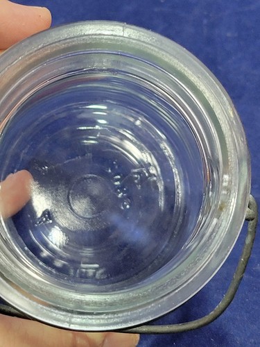 Vintage Anchor Hocking Clear Glass Pint Fruit Jar with Wire Bail and Glass Lid - Picture 11 of 15