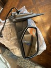 14-18 CHEVY SILVERADO PASSENGER MIRROR (BLACK) OEM# 23499472