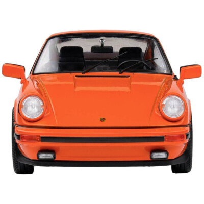 Porsche 911 930 Carrera 3.2 Coupe 1984 Orange Metal Solido