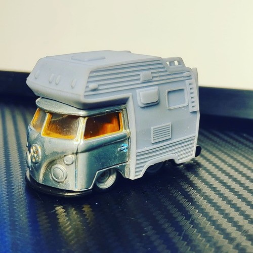 Hot Wheels Kool Kombi Camper Stampato Personalizzato 1/64 Stampato in 3D - Foto 1 di 2