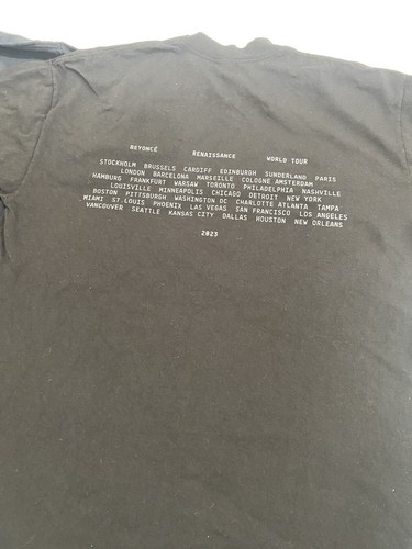 NEW 2 Different Beyonce Renaissance World Tour 2023 Merch Amazon T-shirt Medium - Picture 6 of 6