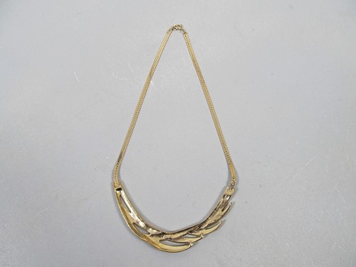 Vintage Trifari Gold Tone Cream Gray Enamel Bib Necklace - Picture 3 of 4