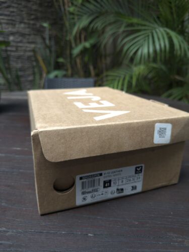 VEJA V-12 Women's (Leather White) SIze 10 US, 41 EUR, 8 UK - Picture 2 of 5