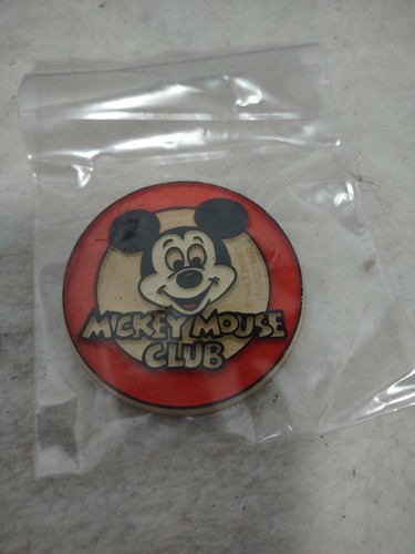 Botón prendedor insignia plástico (edad descolorida) Disney Mickey Mouse Club años 70 vintage - Imagen 1 de 2