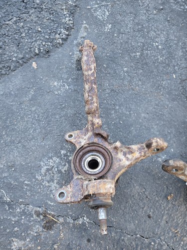 1988-91 Honda Civic CRX Front Spindle Knuckle Pair DX LX HF - Picture 5 of 10