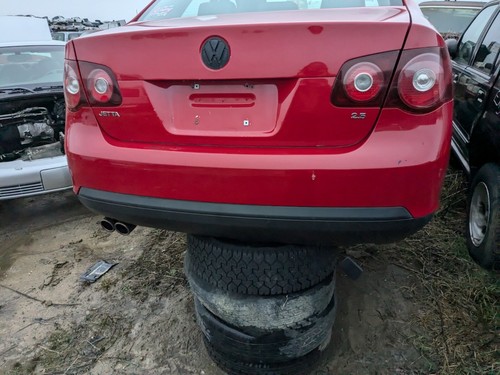 2008 Volkswagen Jetta Rear LEFT ONLY Tail Light (FITS 08-10) - Picture 6 of 10
