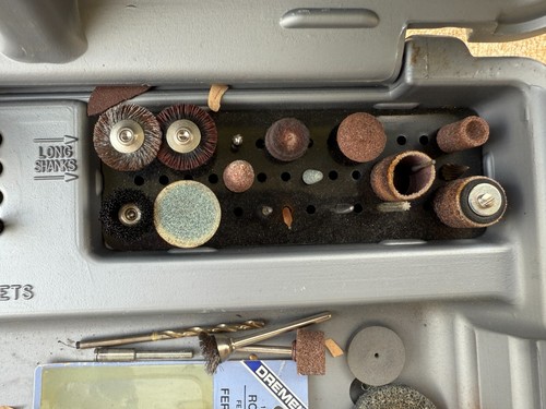 CRAFTSMAN DREMEL KIT MODEL NO. 572.610230 - AS PICTURED - Picture 4 of 7