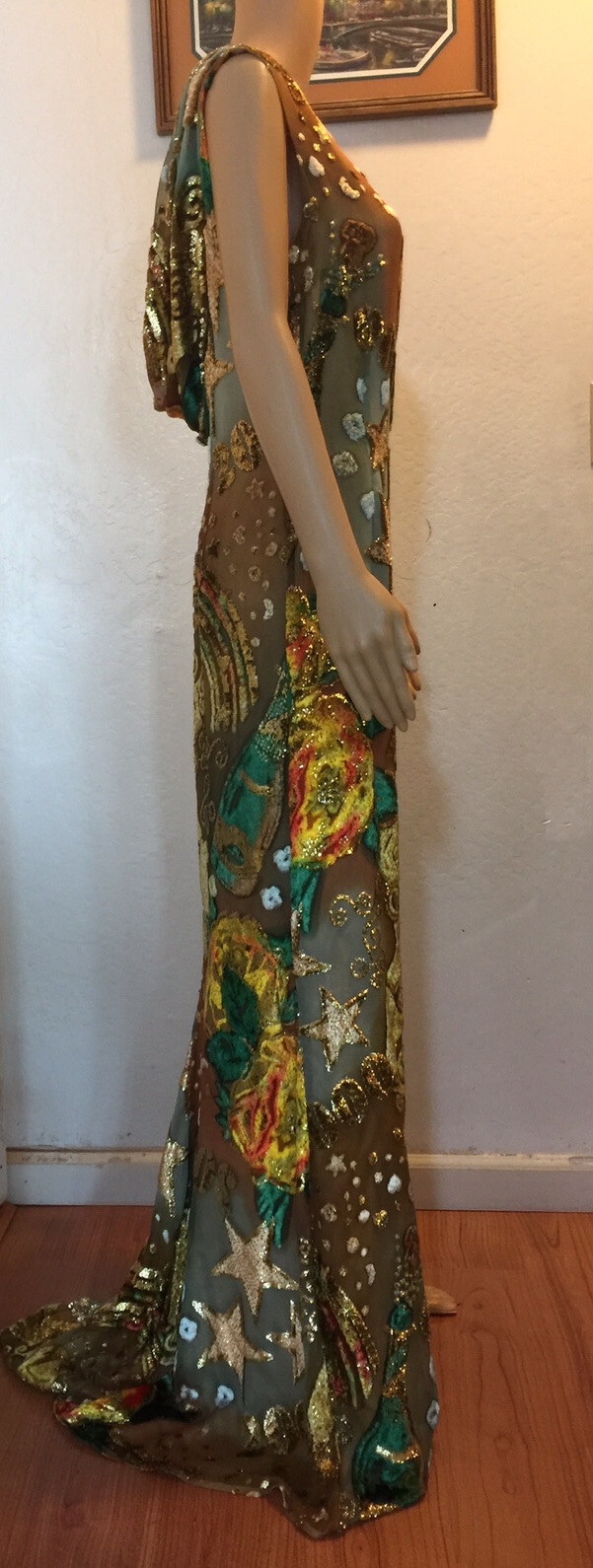 Picture 4 of 12