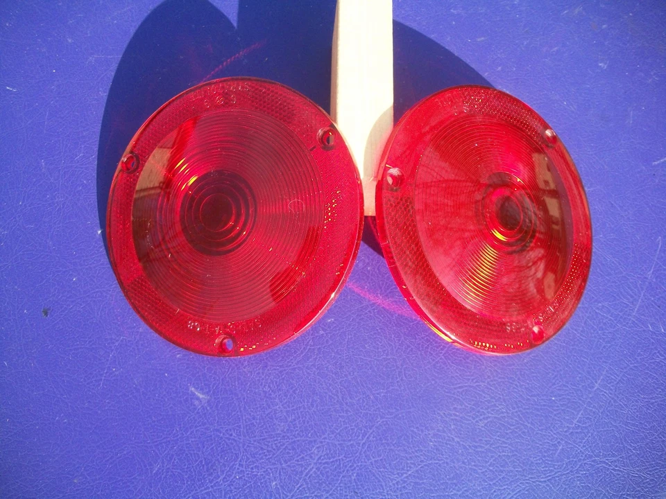 LENTES DE LANTERNA TRASEIRA DE CAMINHONETE PICK UP VAN DODGE A-100 da NOS 1964 - 1971 - Imagem 3 de 4