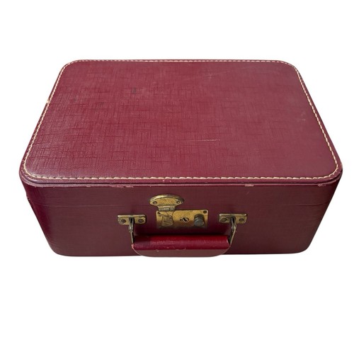 Vintage MCM Red Luce Leather Makeup Hard Case Travel Vanity With Mirror Luggage - Picture 2 of 10