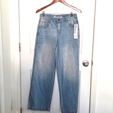 BRAND NEW No Boundaries Wide Leg Blue Jeans Mid Rise, Women  s Size 4