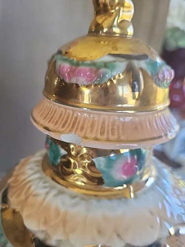 Capodimonte Style Rococo Italy Porcelain Cherubs Majolica Gold Vase Urn Painted - Picture 5 of 14