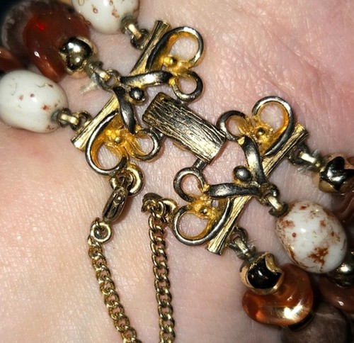 Schiaparelli VINTAGE Amber Glass & Stone Beaded 3 Strand Gold Tone Bracelet 7" - Picture 10 of 11