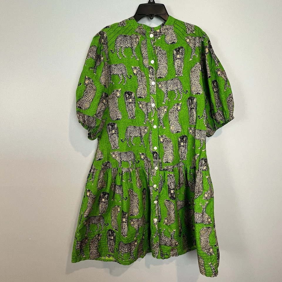 Fox & Hen Green Cheetah Dress Size Large Button Front with Pockets