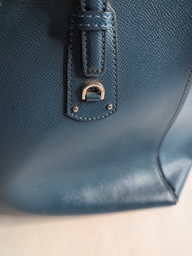 Michael Kors Logo Voyager East West Large Tote - Picture 20 of 22