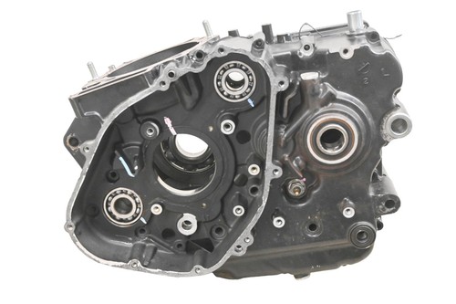 23 Kawasaki KLR650 Adventure Crankcase Center Crank Case KL650LPFAN - Picture 2 of 9