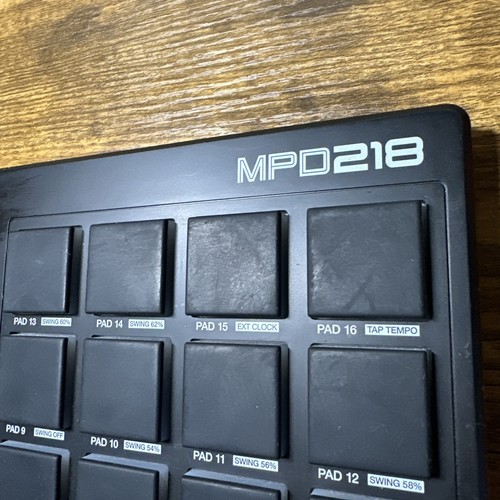 AKAI MPD218 MIDI Pad Controller - Picture 6 of 18