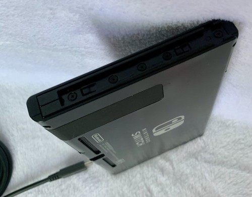 Nintendo Switch With Split Pad Pro + Original Joy Cons, Charger, 256GB SD Card - Picture 14 of 24