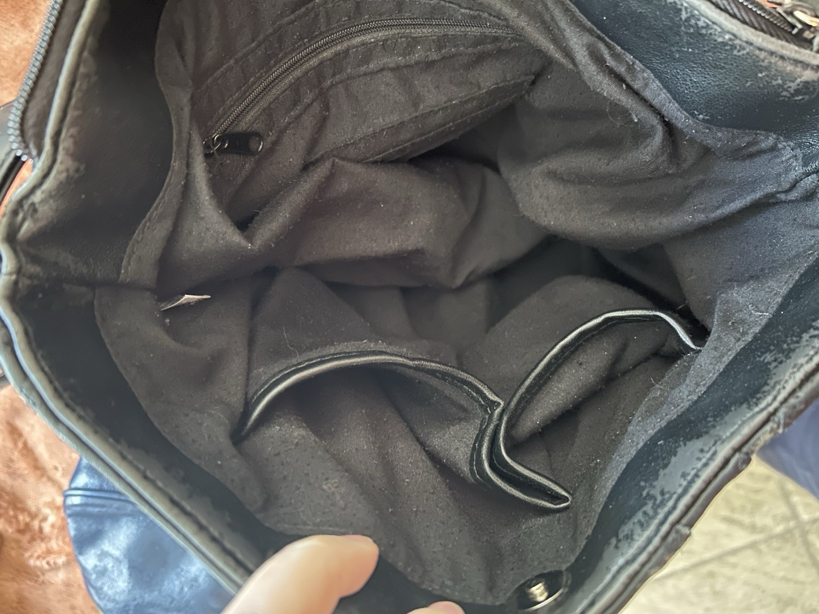 Vintage Large Leather Patchwork Bag with Zippered… - image 6