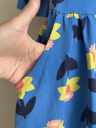Hanna Anderson Girls Blue Daffodil Print Skater Dress with Pockets Size 6/7 - Picture 4 of 7