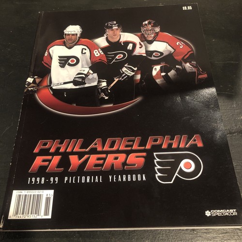 1998-99 Philadelphia Flyers Official Yearbook - Picture 1 of 7