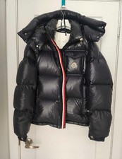 Authentic Navy Moncler Montbeliard Down Jacket Size 3 - Original Price: 2,279
