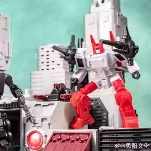 New SIYANG Yc001-A Scamper & Six-Gun Metroplex Guard robot Transformable toy - Picture 2 of 13