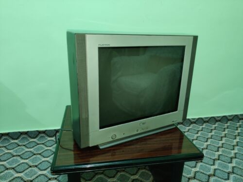 LG Flatron 21 inch CRT TV (Model No. CT-21Q61KE) - Picture 2 of 9