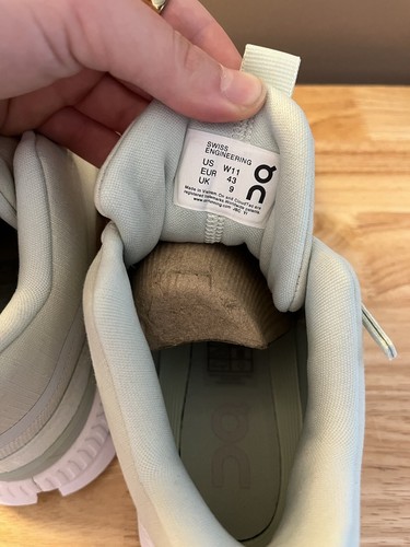 On Cloud Hi Waterproof Schuh, Damen 11, NEU - Bild 5 von 6