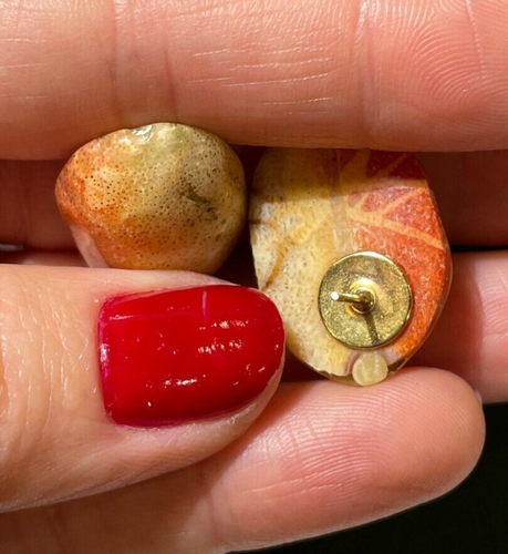 Vintage Natural Oval Sponge Apple Coral Cabochon 7.4g Stud Earrings 11B 5.8 - Picture 4 of 4