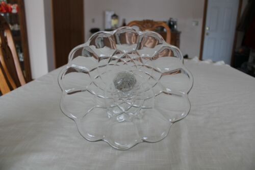 Indiana Glass Company Pedestal Clear Wedding Cake Plate Starburst Floral Design - Picture 1 of 10