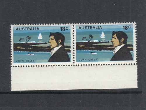 1978 John Oxley SG 616 “LARGE RETOUCH UNDER ROWBOAT” BW 739g in a B/M MUH pair. - Imagen 1 de 3