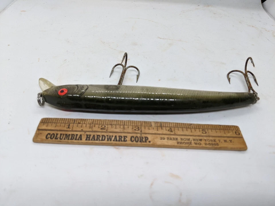 BOMBARDERO GRADO AGUA SALADA LARGO A 6" 7/8 OZ PLATA Negro Humo De colección  Foto 4 de 4