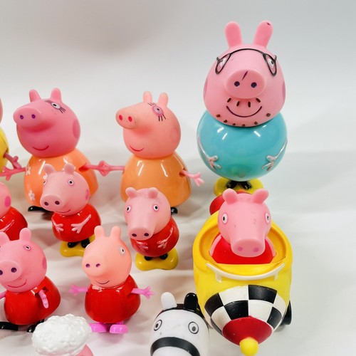 Peppa Pig Action Figures Play Muddy Puddles Family Mummy Peppa Daddy George - Picture 6 of 9