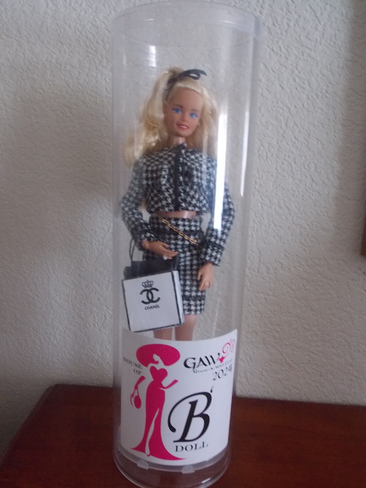 Bild 1 von 4