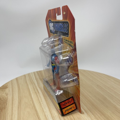 NEW DC Universe Infinite Heroes Crisis The Atom Series 1 3.75" Action Figure - Picture 3 of 6