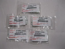 50 Pcs 90189-06010 Nylon Screw Grommet Clips for Toyota / Lexus