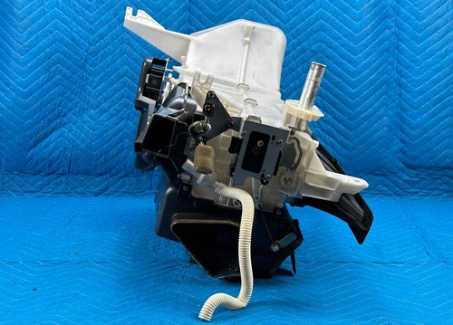 Lexus LX470 Front AC Evaporator Heater Radiator 87150-60671 151k 1998-2002 OEM - Picture 6 of 13