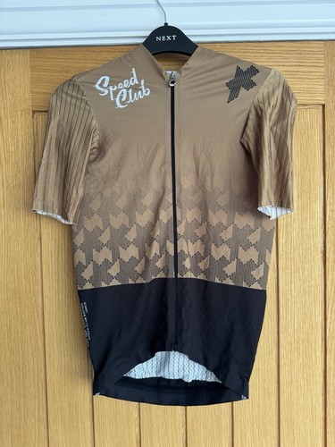 Assos Of Switzerland Equipe RS Aero SpeedClub 2024 Cycling Jersey. Size S. Gold