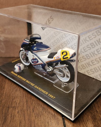 IXO 1/24 Scale Model 1987 Honda NSR500 W. Gardner CLB004 - Picture 6 of 8