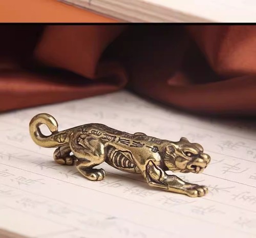 1Pair Brass Tiger Talisman Brush Holder Vintage Tiger Talisman Tea Pet Ornament - Picture 5 of 5