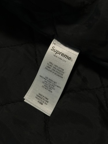 CAMISA SUPREME PARCHES CON CAPUCHA CREMALLERA (GRANDE) (NEGRO) SS25 PARCHES 6 PANELES - Imagen 15 de 24