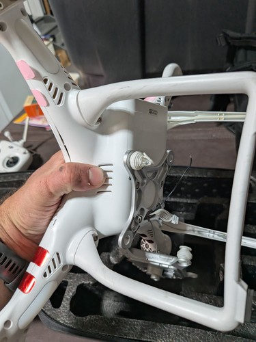 DJI Phantom 3 Standard Quadcopter Camera Drone w/ Accessories & Backpack - Picture 3 of 9