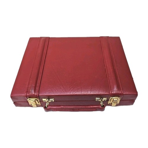 Backgammon da viaggio vintage in pelle Ariete bordeaux e beige - tavola 10" x 15,5" - Foto 8 di 9