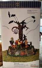 Used Retired Department 56 55201 Costume Parade w/Box